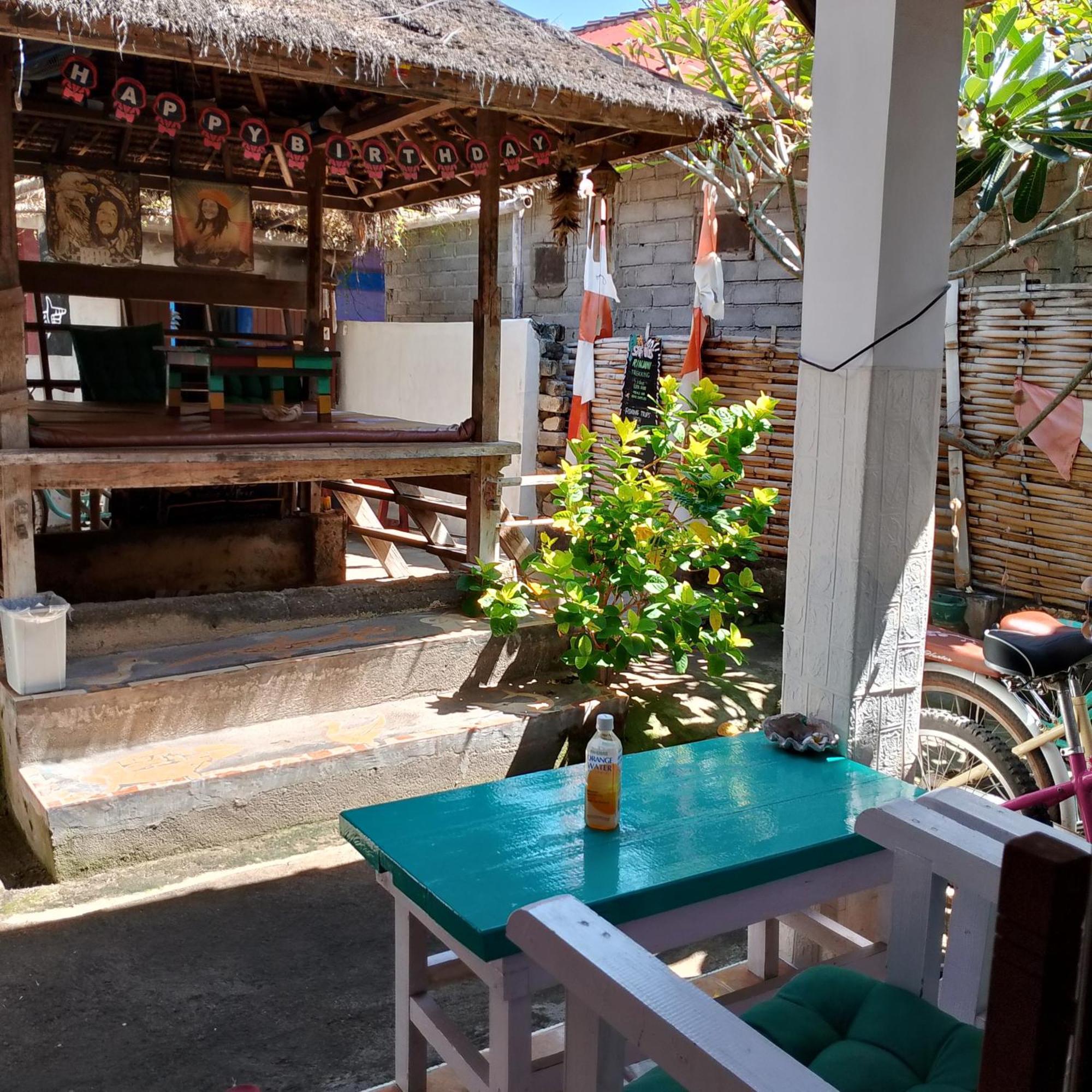 Fullesguesthouse Gili Trawangan Exteriér fotografie